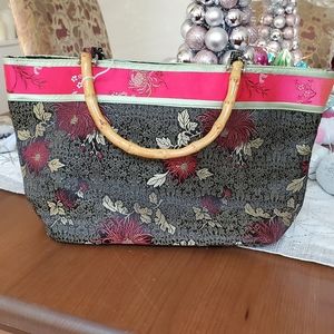 Yans black and gold handbag